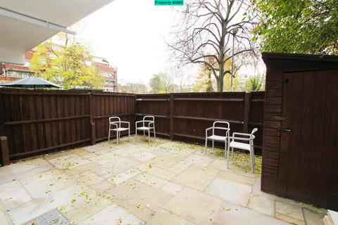 3 bedroom flat to rent, Goulden House, Bullen Street, London, SW11 3HH
