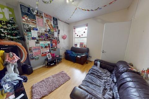 4 bedroom terraced house to rent, 42 Woodborough Road, Nottingham