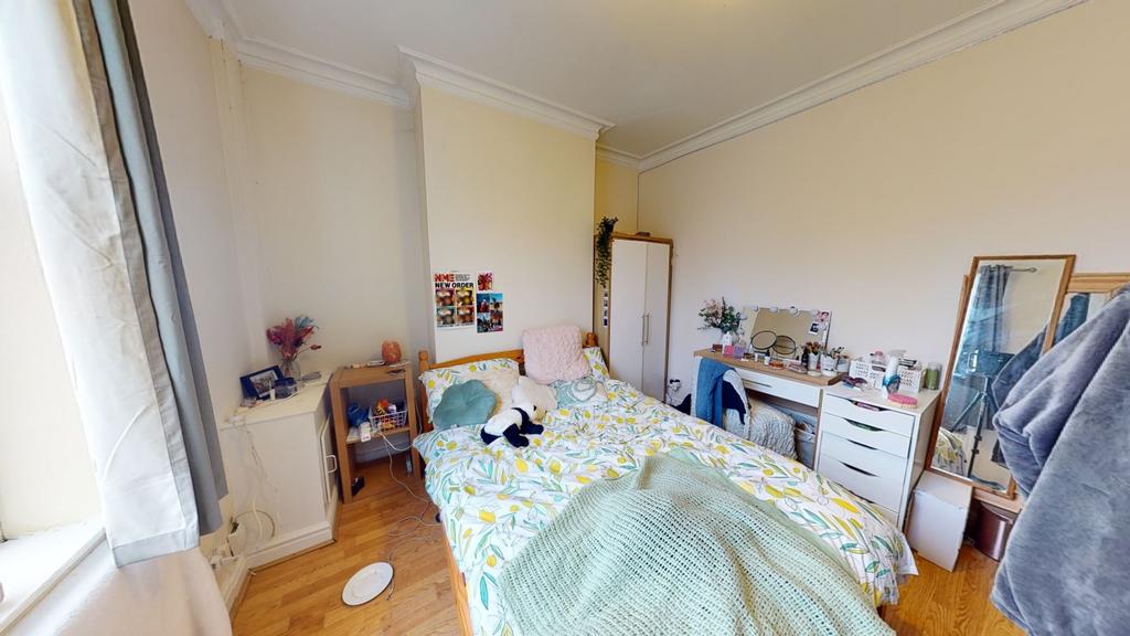 House in Nottingham - View 2
