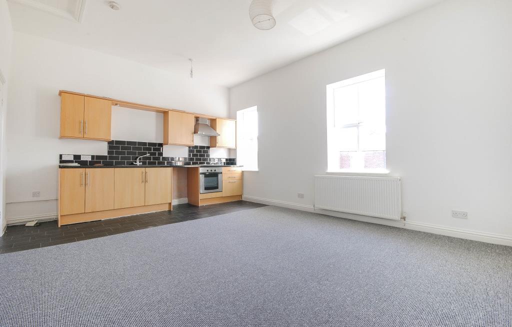 Eccleston Street, Wigan, WN1 2AY 1 bed ground floor flat £495 pcm (£114 pw)