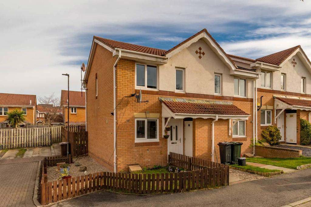 41 East Kilngate Place, Gilmerton, EH17 8UR 2 bed end of terrace house £185,000