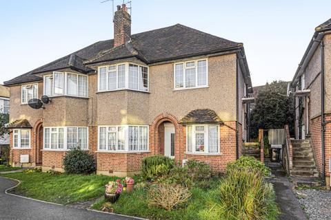 5a Welbeck Close, London, N12 9TU