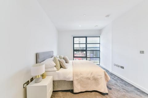 1 bedroom apartment to rent, Astell House, London City Island, London, E14
