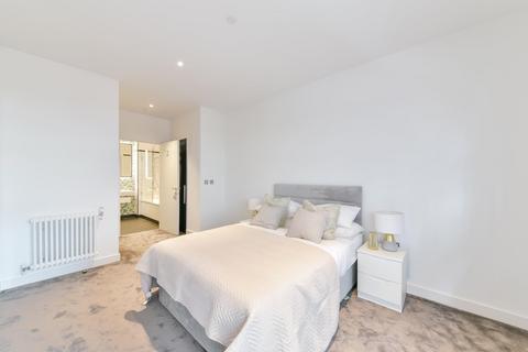 1 bedroom apartment to rent, Astell House, London City Island, London, E14