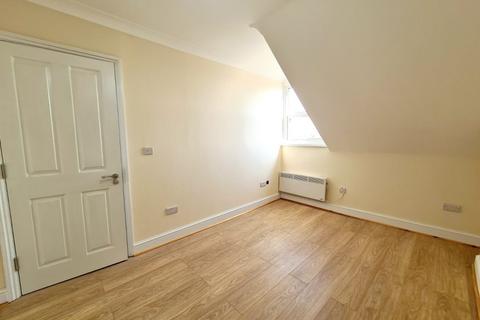 1 bedroom flat to rent, High road, Stoke Newington