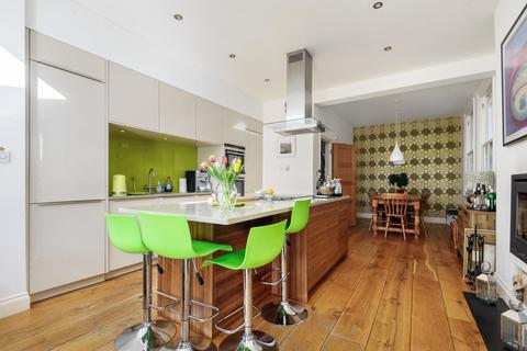 13 Burton Road, Kingston Upon Thames, KT2 5TG