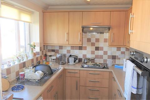 2 bedroom retirement property for sale, Lord Rosebery Lodge, Elm Grove, Epsom KT18