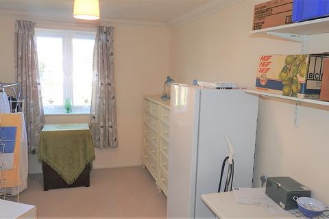 2 bedroom retirement property for sale, Lord Rosebery Lodge, Elm Grove, Epsom KT18