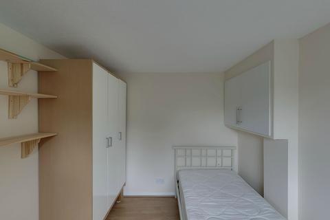 1 bedroom terraced house to rent - Dollis Drive, Farnham GU9