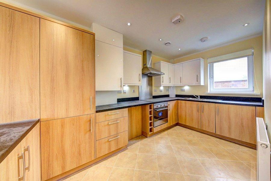 Cubitt Apartments, SW11 3 bed apartment £2,700 pcm (£623 pw)