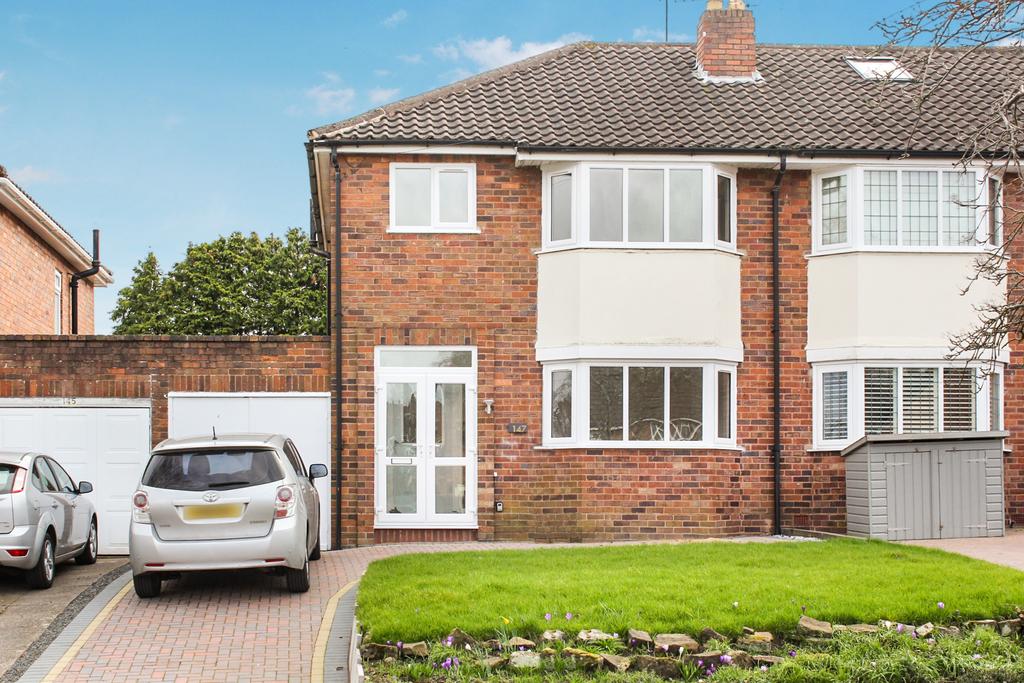 The Broadway, Norton, DY8 3 bed semidetached house £297,000