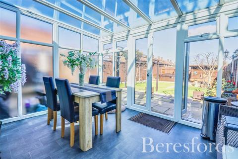 6 Carpenter Path, Hutton, Brentwood, CM13 1LJ