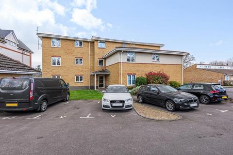 2 bedroom apartment to rent, Rowley Close,  Bracknell,  RG12