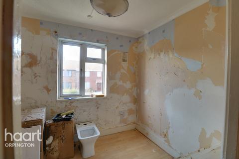 134 Ravensbury Road, Orpington, BR5 2NJ