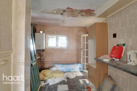 134 Ravensbury Road, Orpington, BR5 2NJ
