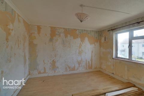 134 Ravensbury Road, Orpington, BR5 2NJ
