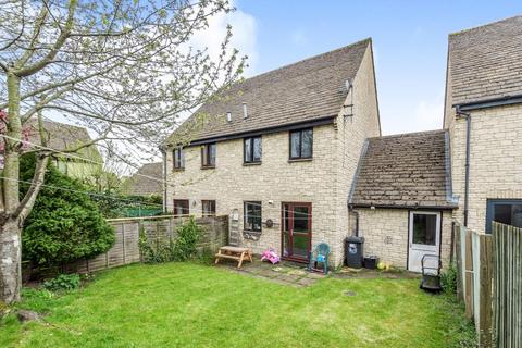 16 Donnington Close, Witney, OX28 5FR