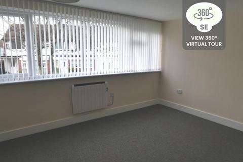 2 bedroom flat to rent, Greendale Road, Whoberley, Coventry, CV5