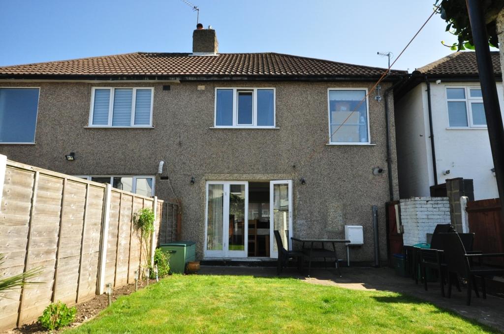 Glenn Avenue Purley CR8 3 bed terraced house £1,650 pcm (£381 pw)
