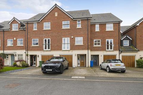 4 bedroom townhouse to rent, Rufford Gate,  Bracknell,  RG12