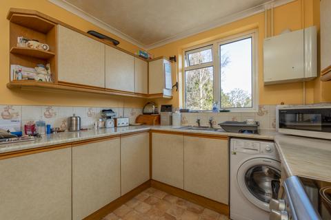 3 bedroom semi-detached house for sale - Geoffreyson Road, Caversham, Reading RG4 7HS