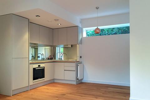 2 bedroom flat to rent, Trundleys Road, Deptford, Greater London, SE8