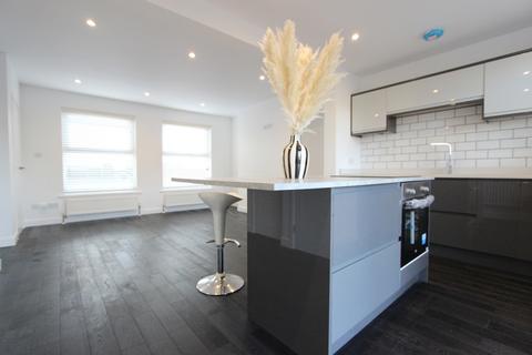 31 Cowdray Square, Deal, CT14 9ES