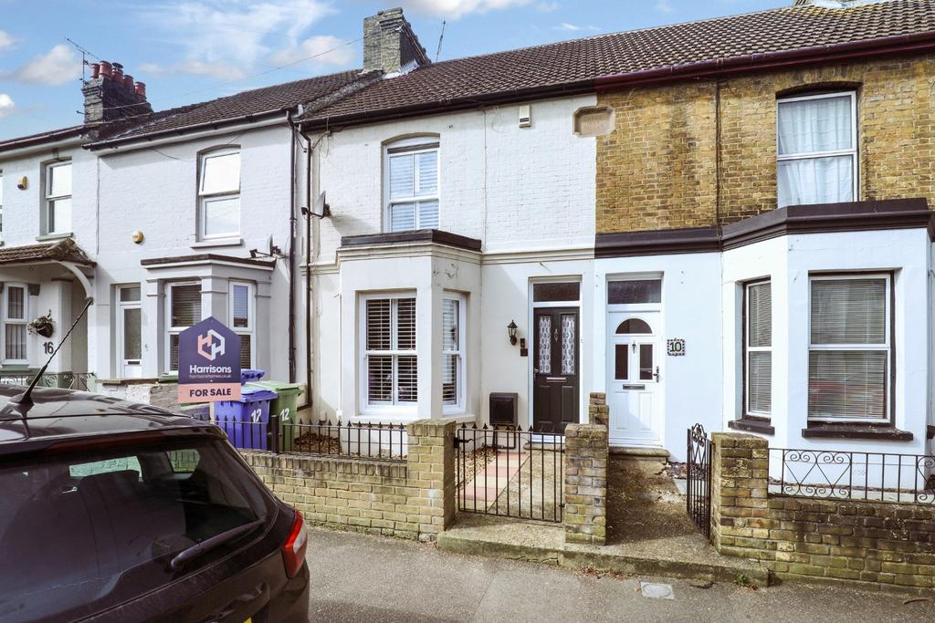Burley Road, Sittingbourne 2 bed terraced house £280,000