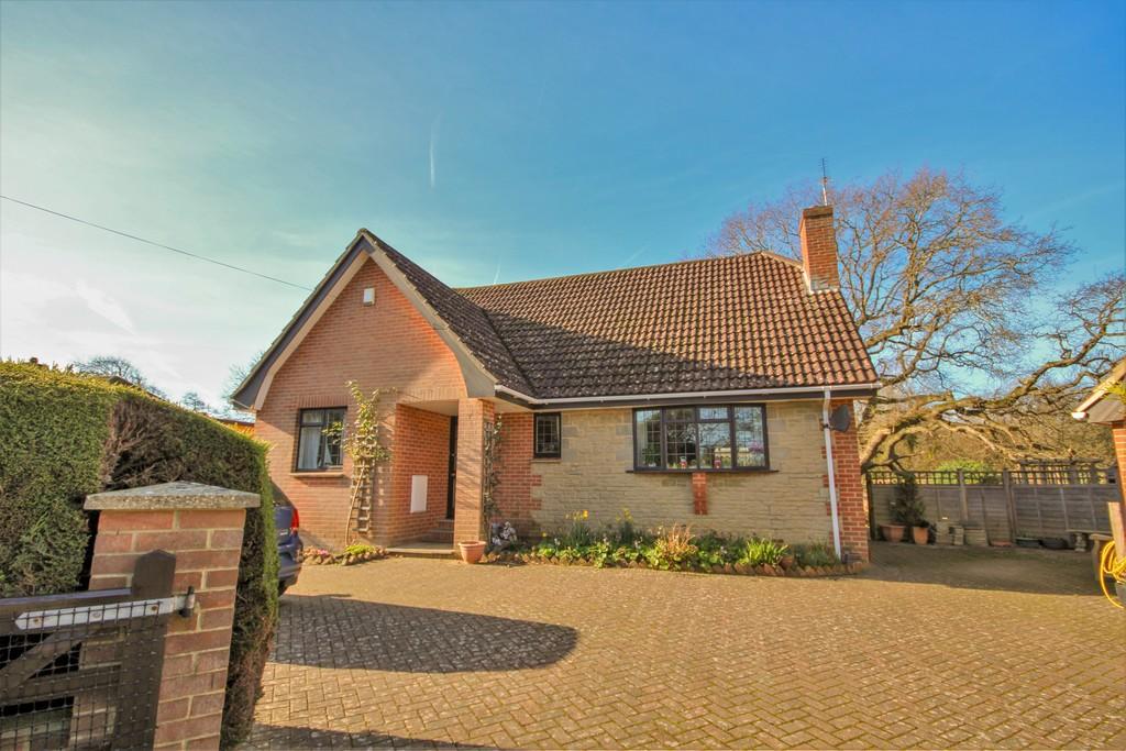 Afton Road, Freshwater 3 bed detached bungalow £450,000