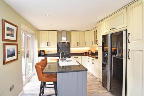 13 Burns Way, Harrogate, HG1 3NA