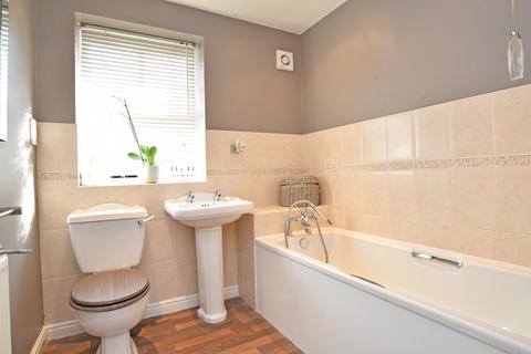 13 Burns Way, Harrogate, HG1 3NA