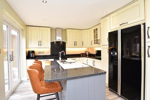 13 Burns Way, Harrogate, HG1 3NA