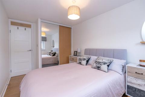 11/3 Murano Place, Edinburgh, EH7 5HH
