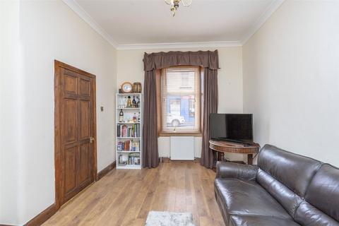 2 bedroom terraced house for sale, 140 High Street, Tillicoultry, FK13