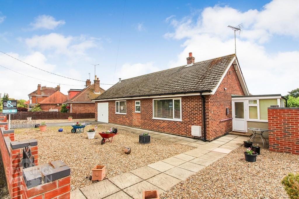 Kemps Lane, Beccles 2 bed detached bungalow for sale £400,000