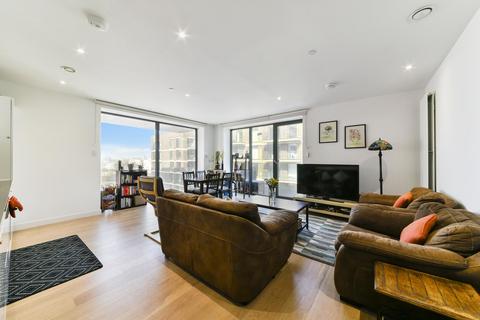 2 bedroom apartment to rent, Fairwater House, Royal Wharf, London, E16