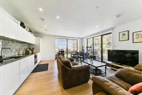 2 bedroom apartment to rent, Fairwater House, Royal Wharf, London, E16
