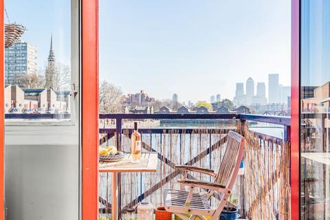 31 Maynards Quay, London, E1W 3RY