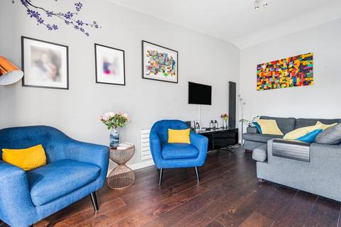 31 Maynards Quay, London, E1W 3RY