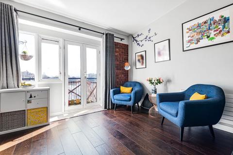 31 Maynards Quay, London, E1W 3RY