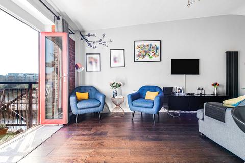 31 Maynards Quay, London, E1W 3RY