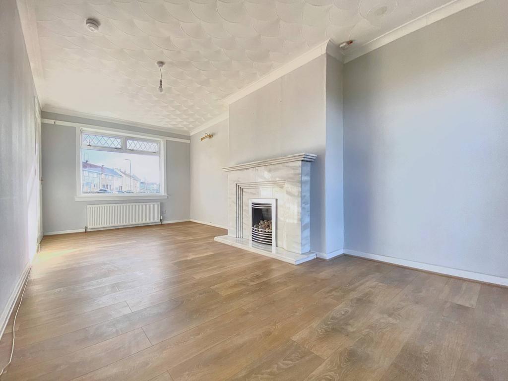 Dunlop Terrace, Ayr KA8 3 bed terraced house £775 pcm (£179 pw)