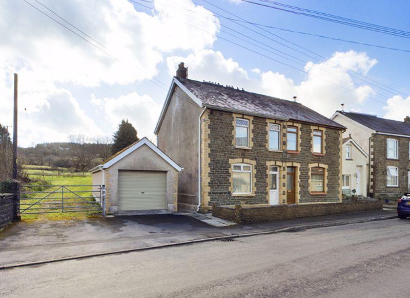 Bethesda Road, Tumble, Llanelli 3 bed property with land £295,000