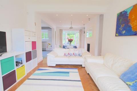 4 Hill Rise, London, NW11 6NA