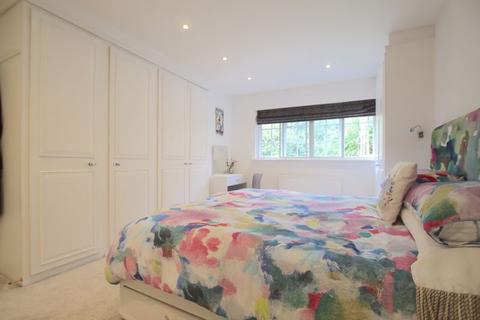 4 Hill Rise, London, NW11 6NA