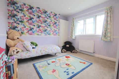 4 Hill Rise, London, NW11 6NA