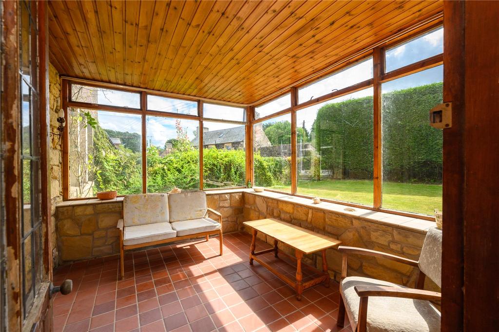 Ailnach Porch