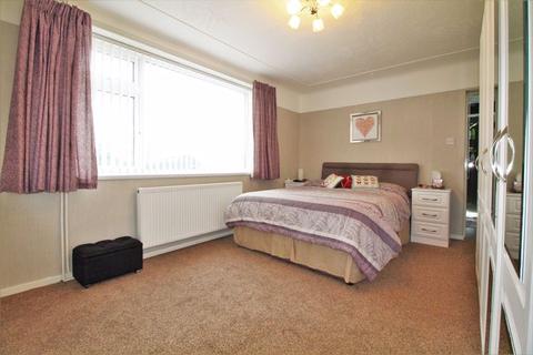 11 Thingwall Road East, Wirral, CH61 3UY