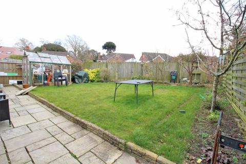 11 Thingwall Road East, Wirral, CH61 3UY
