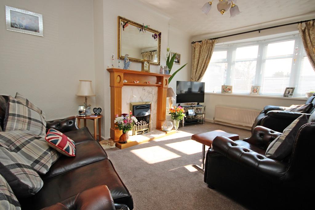 St John Avenue, Warrington, WA4 2 bed semidetached house £235,000